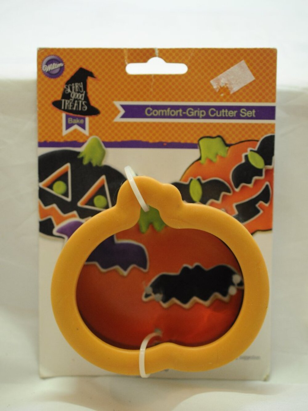 Wilton Comfort Grip Pumpkin Cookie Cutter Halloween